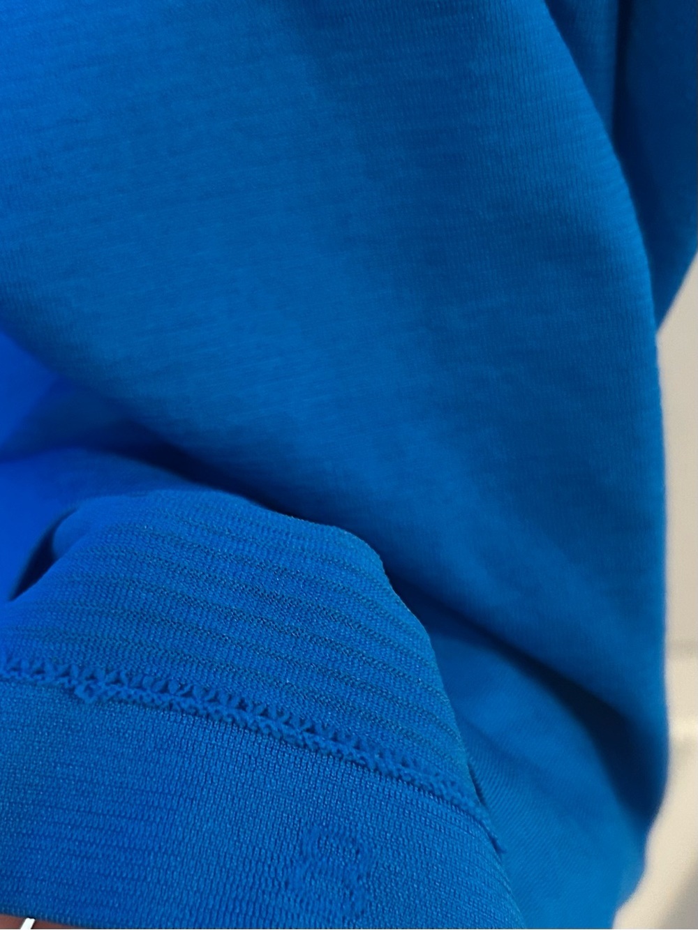Lululemon Swiftly Tech Short Sleeve Shirt 2.0- Blazer Blue Tone/ Size 8 - Picture 6 of 9